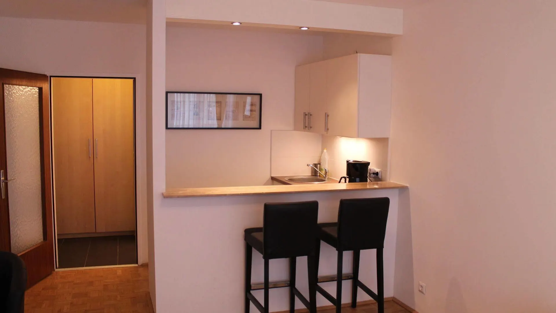 Vienna'S Place Studio Apartments Karlsplatz Østrig